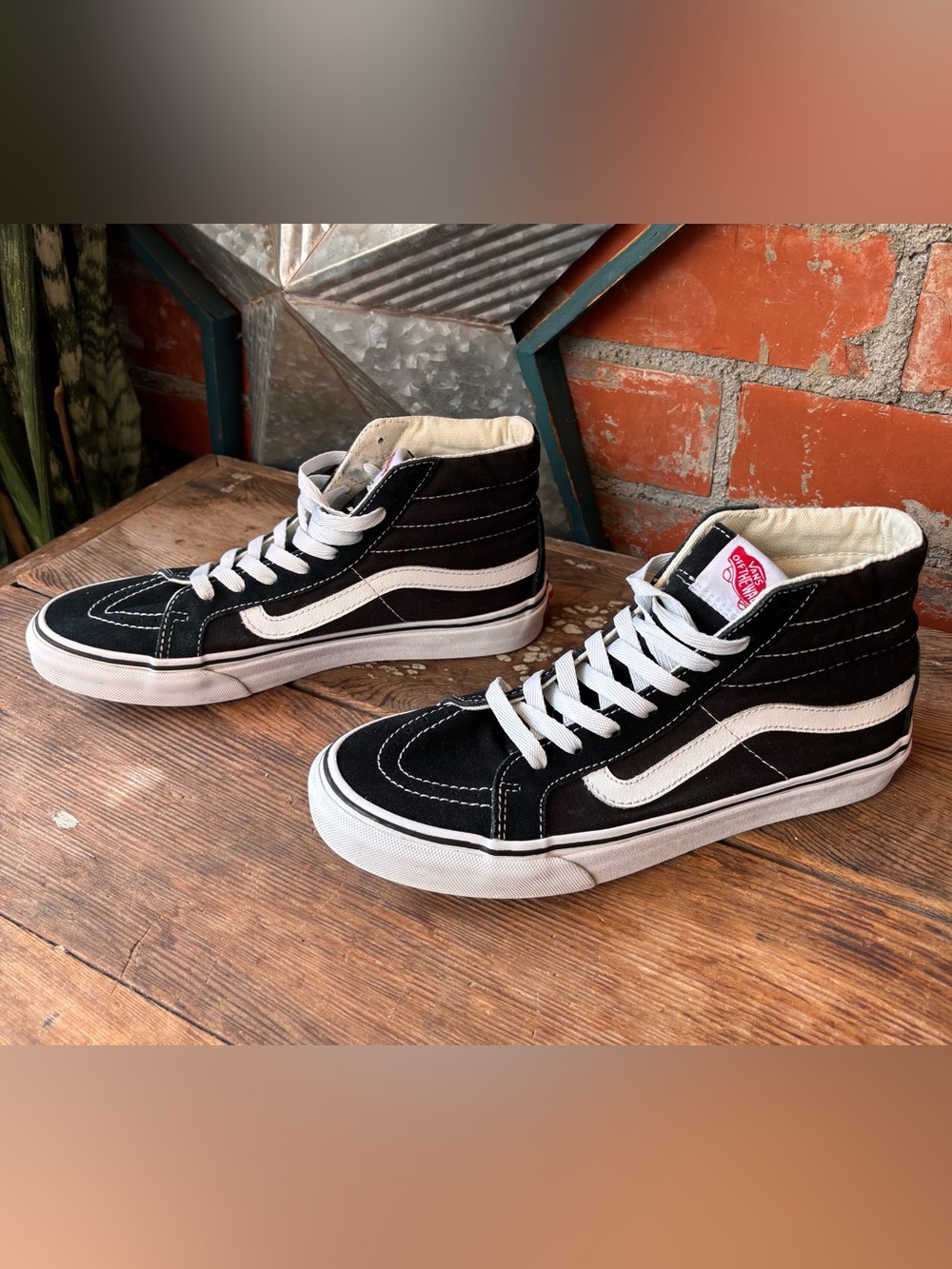 Vans Sk8-Hi Comfycush Black White High Top Skate Shoes Men’s 7 Women 8.5 Stripe